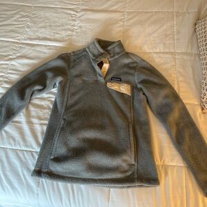 Patagonia Women’s Re Tool Half Snap grey sweatshirt.